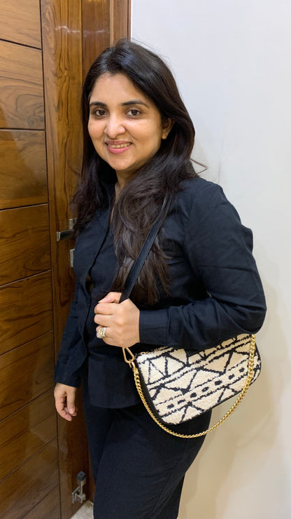 Artisan Baguette - Monochrome Tribal - Everyday Shoulder Bag