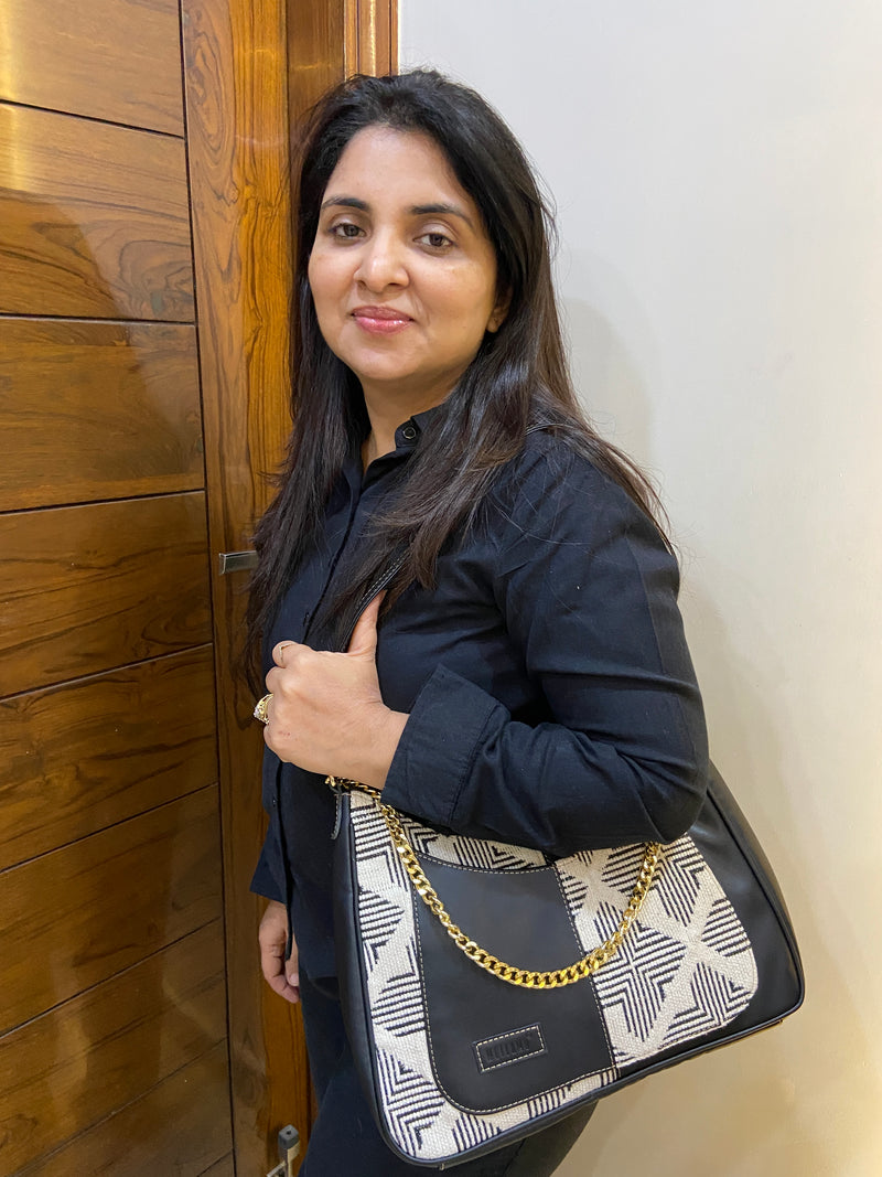 Crescent Baguette - Duo Tone - Everyday Shoulder Bag
