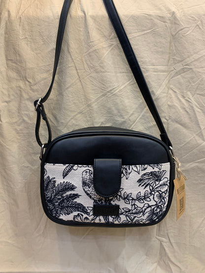 Sling Bag - Vufia